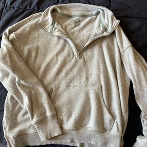 Long sleeve sweatshirt